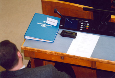 Riigikogu liikme töölaud istungisaalis (foto: www.nlib.ee)