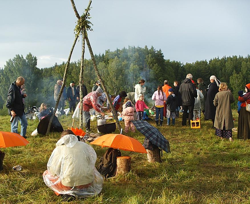 Karusepäeva pidamine Karula kihelkonnas Haavistumäel (foto: www.maavald.ee)